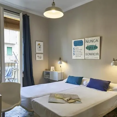 Bebarceloner Sants Apartments- 3 Bedroom Apartment Barcelona