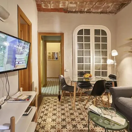 Bebarceloner Sants Apartments- 3 Bedroom Barcelona