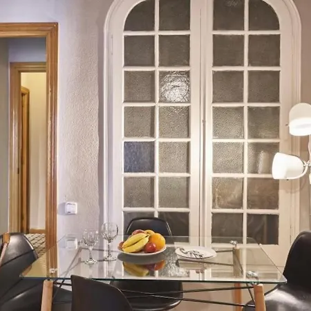 Bebarceloner Sants Apartments- 3 Bedroom Apartament *