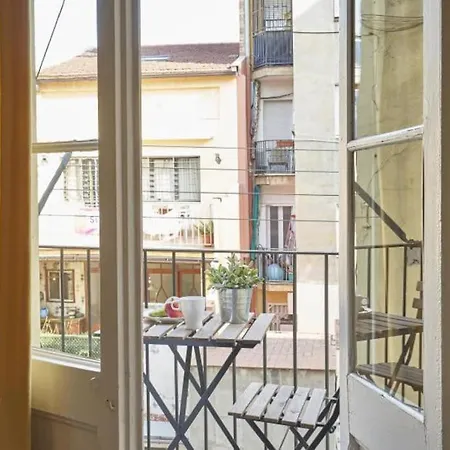 Bebarceloner Sants Apartments- 3 Bedroom Apartament Barcelona