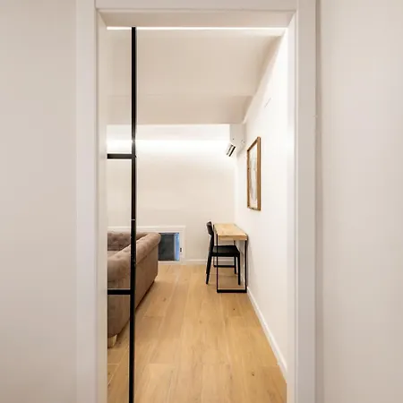 Bebarceloner Sants Apartments- 3 Bedroom